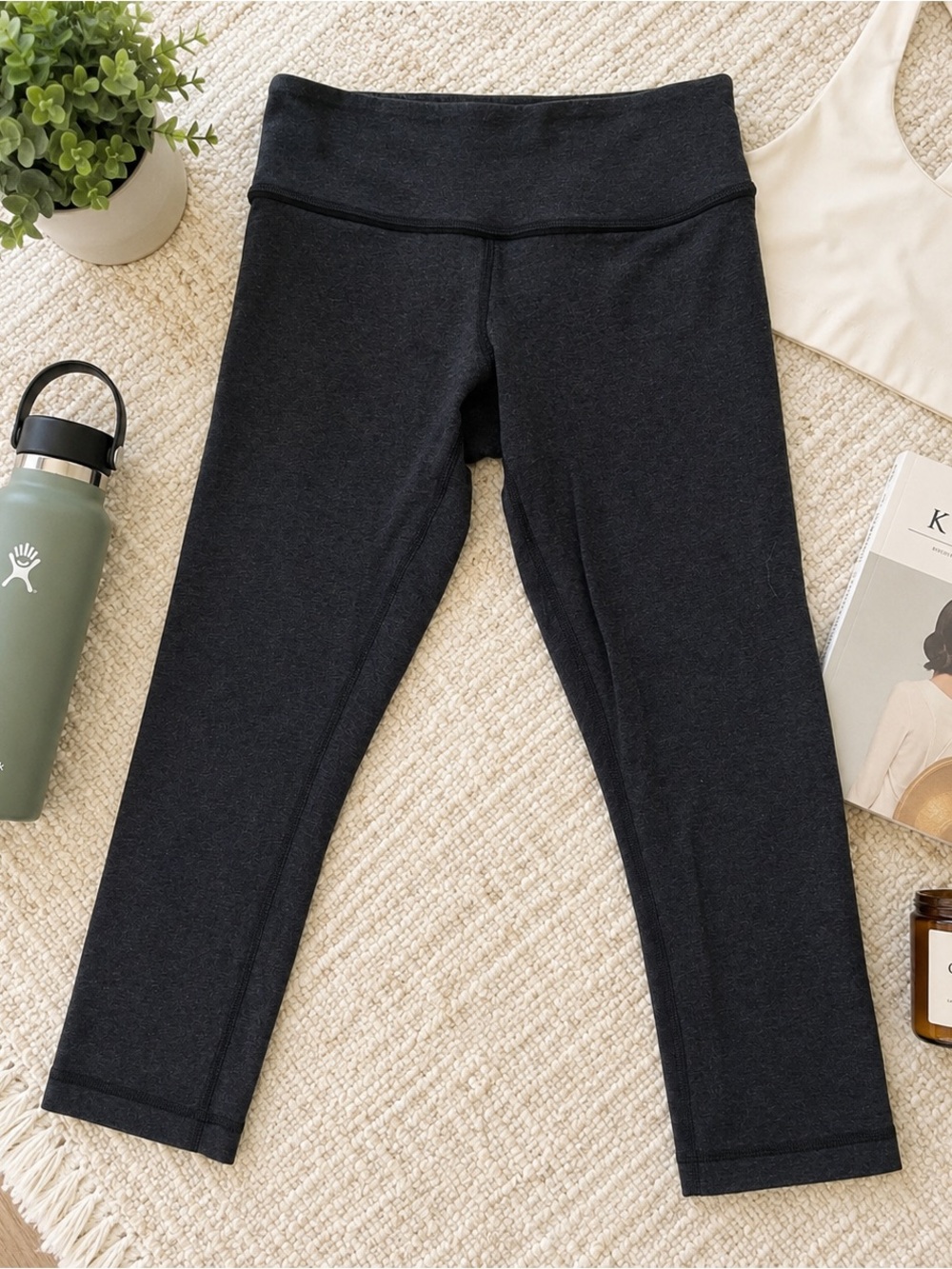 Lululemon Athletica Heathered Charcoal Luon Crop Leggings Size 4